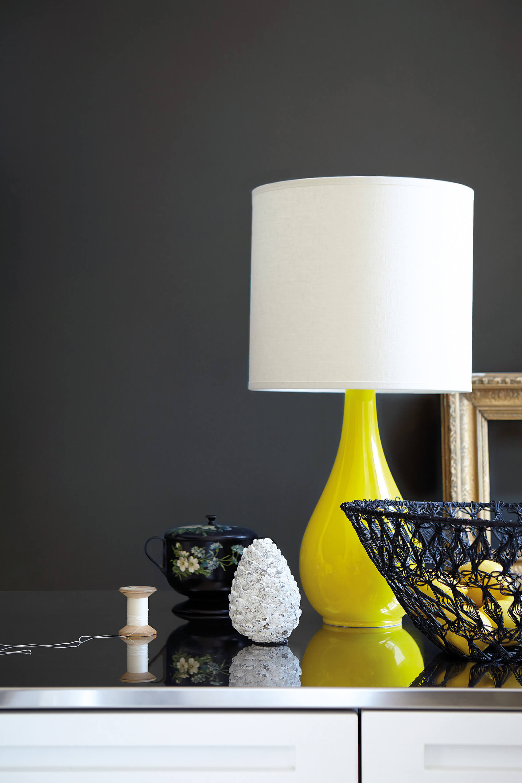 LAMP BLACK N°228